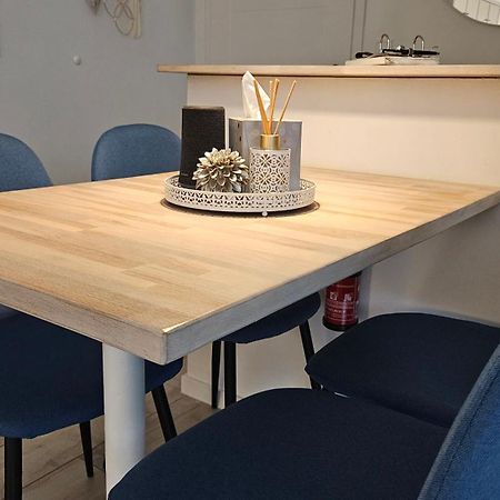 Enny Suite Apartment Im Schoenen Rheinland Lohmar Luaran gambar